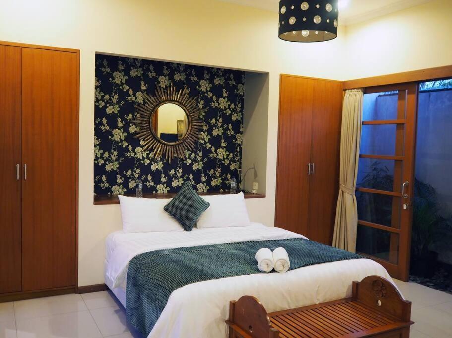Sonti Villa Seminyak  Luaran gambar